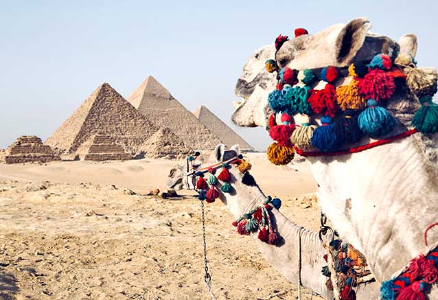 Viaje-Egipto-Semana-Santa-y-Puente-Mayo-foto-piramides-por-Fynn-schmidt.jpg